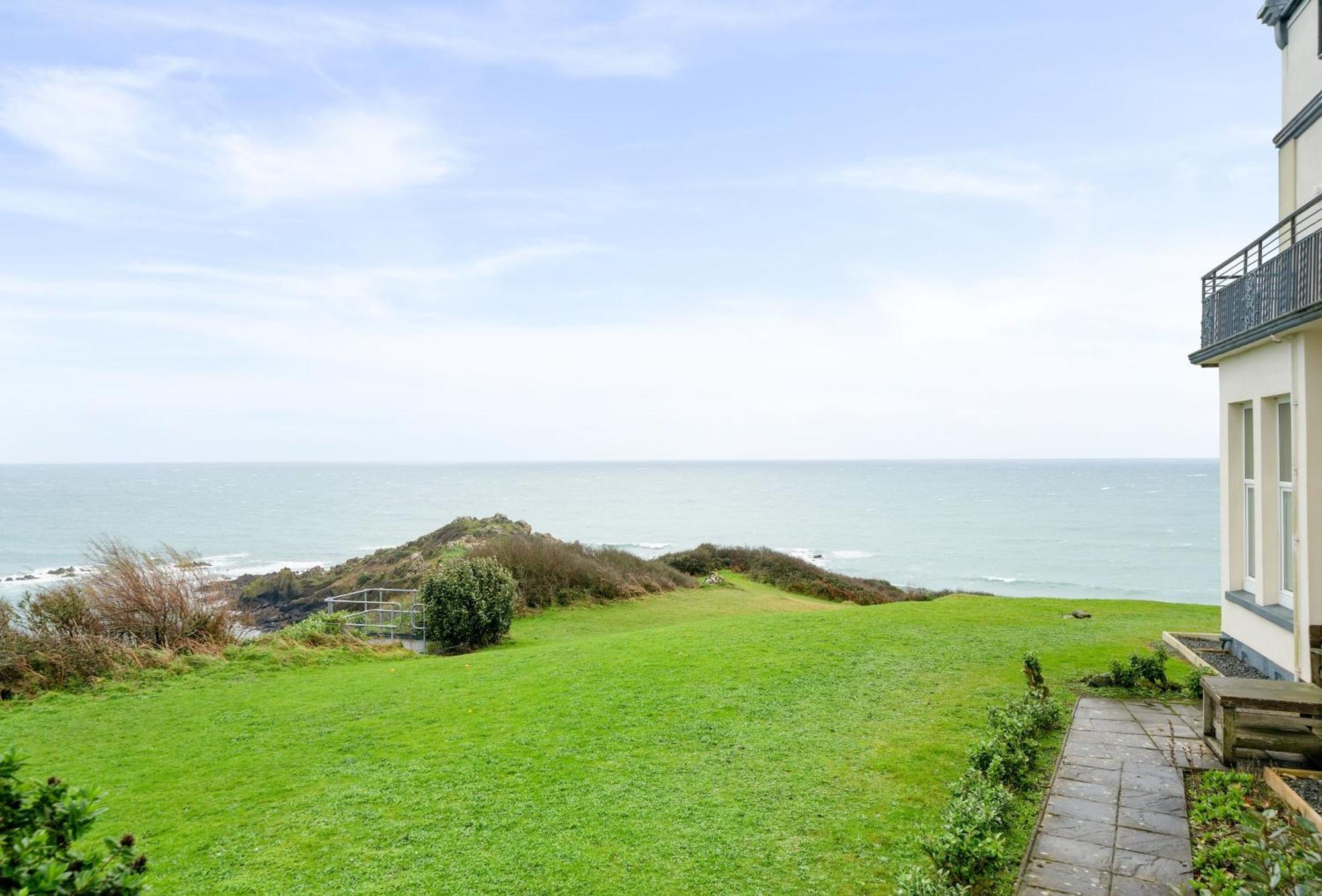 卡弗拉克Journeys End With Stunning Sea Views From The Headland别墅 外观 照片